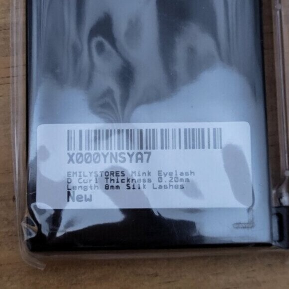 Emilystores Premium  Silk Eylash Extensions Black  NWT - Picture 4 of 5